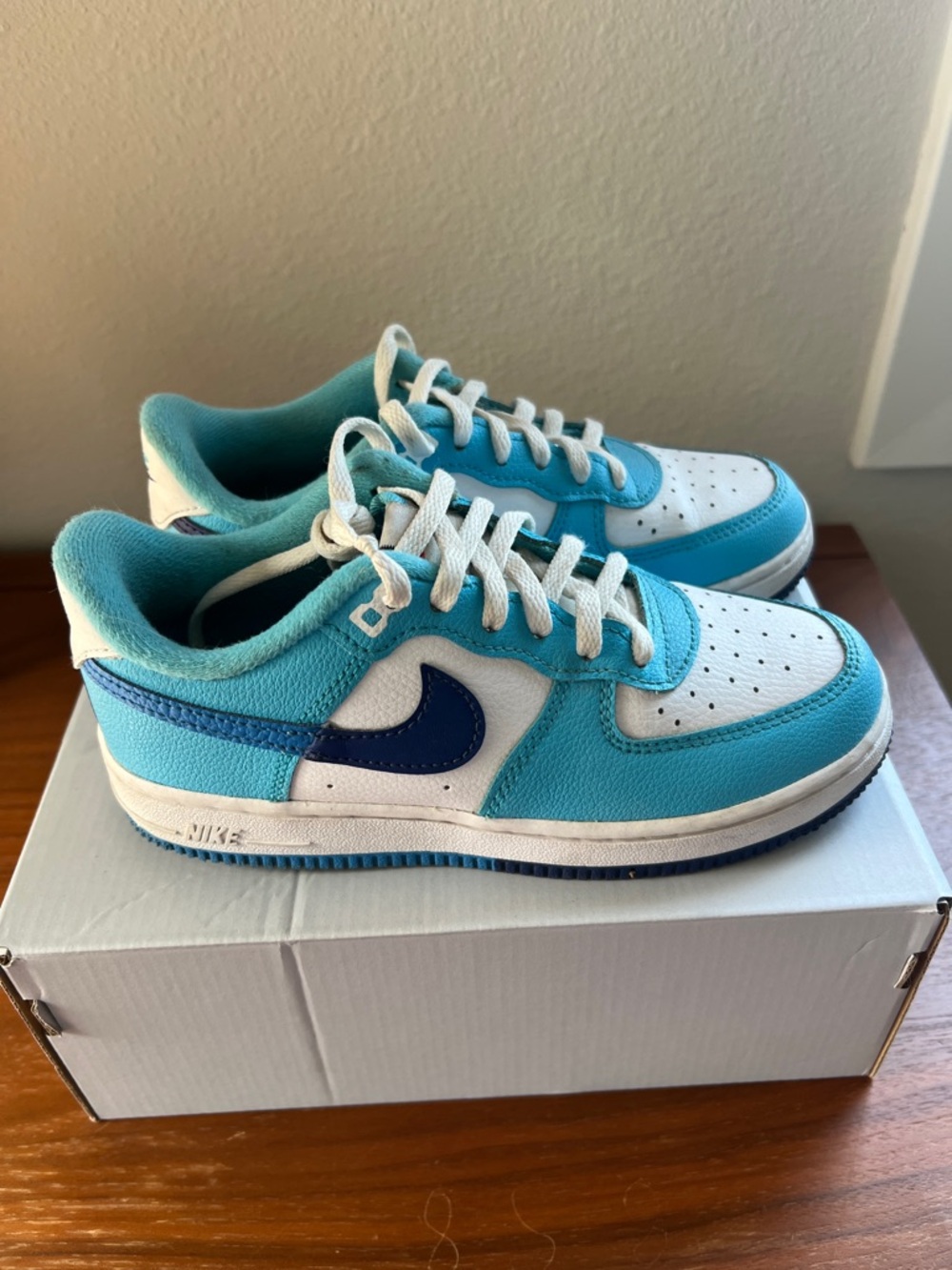 Nike Kids Low-Top Sneakers - Teal, White & Navy